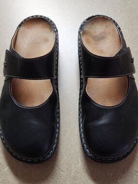Finn Comfort Clogs